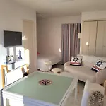 Apartment 4 Pers, Front De Mer, Balcon Sud, Parking Prive, Velos Inclus, Aucun Animal Autorise - Fr-1-465-84